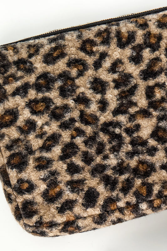 Leopard dream laptop sleeve - 13 inches