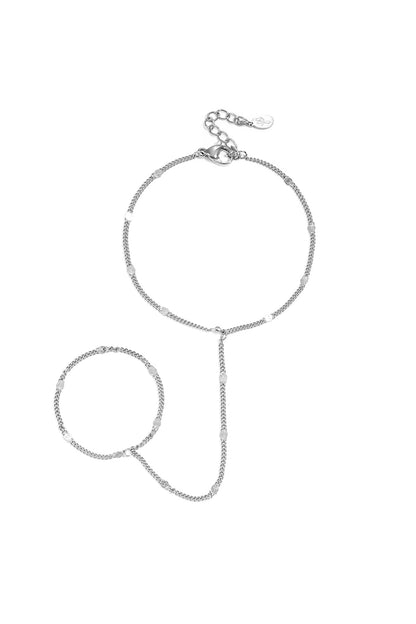 Hand chain with pattern